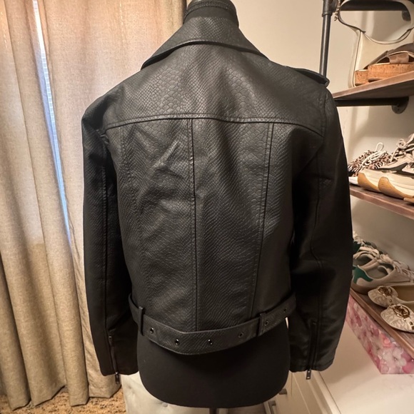 Black jacket - Picture 4 of 6